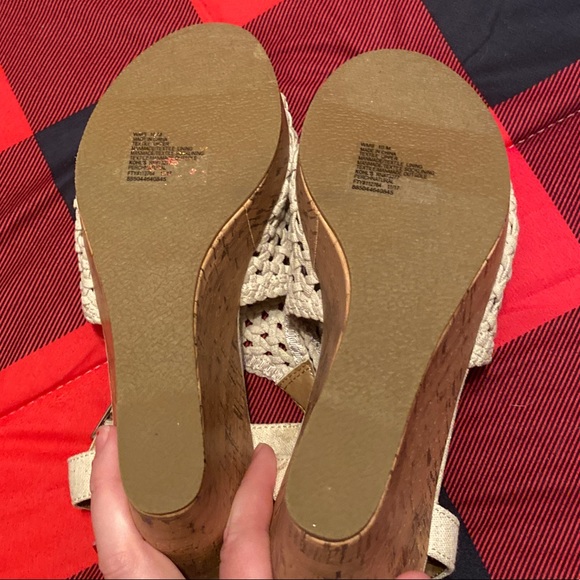 WEDGES - Picture 6 of 7